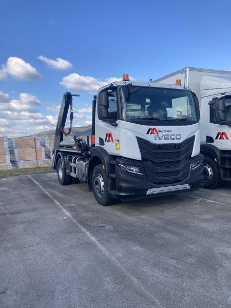 Iveco X-WAY 360 - Camião multibenne: foto 3 Iveco X-WAY 360 - Camião multibenne: foto 3