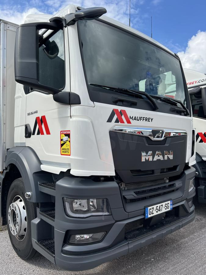 MAN TGS 26.440 - Camião furgão: foto 1 MAN TGS 26.440 - Camião furgão: foto 1