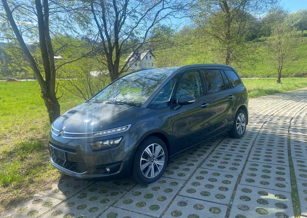 Citroën C4 Grand Picasso BlueHDi 120 EAT6 Selection - Minibus, Furgão de passageiros: foto 4 Citroën C4 Grand Picasso BlueHDi 120 EAT6 Selection - Minibus, Furgão de passageiros: foto 4