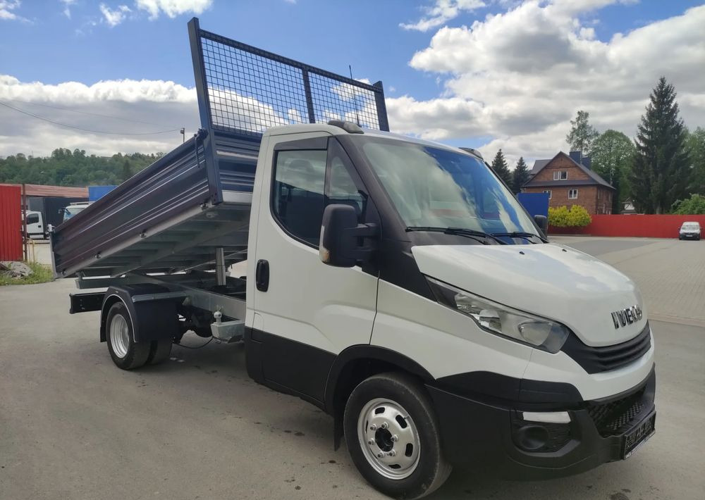 Iveco Daily 35c14 kipper wywrot wywrotka nowy rozrząd obsługa silnika - Carrinha basculante: foto 2 Iveco Daily 35c14 kipper wywrot wywrotka nowy rozrząd obsługa silnika - Carrinha basculante: foto 2