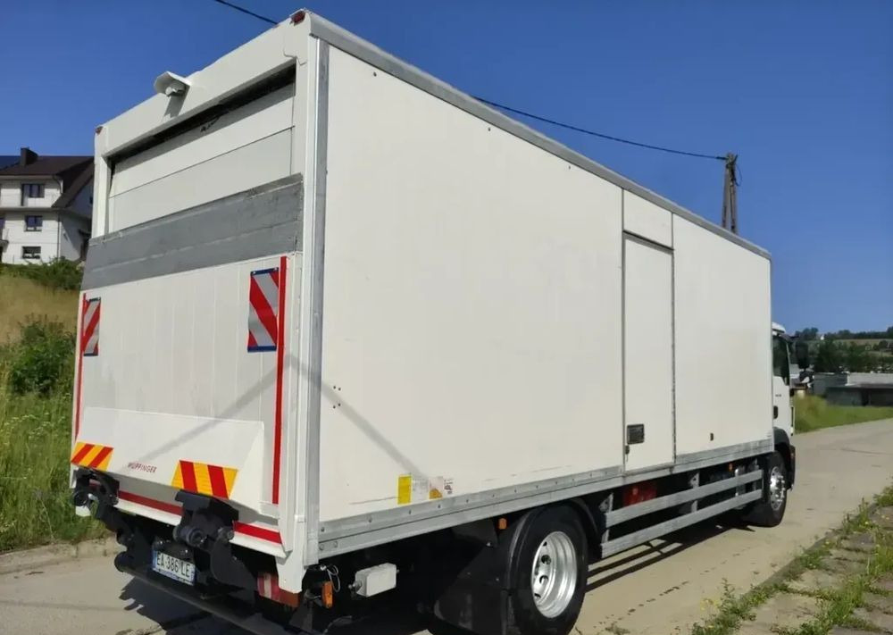 MAN TGM 18.290 kontener , winda - Camião furgão: foto 2 MAN TGM 18.290 kontener , winda - Camião furgão: foto 2