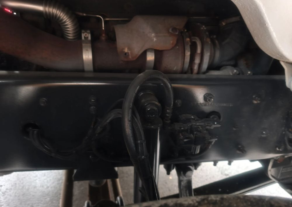 Renault Gama D 26.320 skrzynia hds palfinger PK15500 - Camião de caixa aberta/ Plataforma, Camião grua: foto 4 Renault Gama D 26.320 skrzynia hds palfinger PK15500 - Camião de caixa aberta/ Plataforma, Camião grua: foto 4