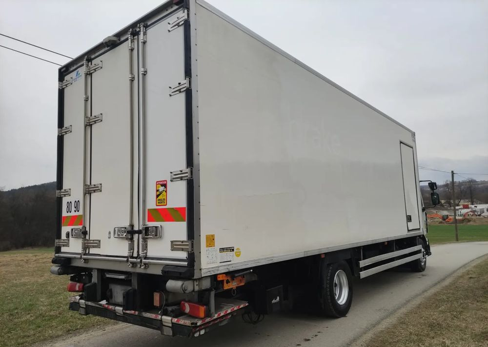 Renault Midlum 270.16 Dxi rama do zabudowy poduszka blokada klima 8 biegów - Camião chassi: foto 4 Renault Midlum 270.16 Dxi rama do zabudowy poduszka blokada klima 8 biegów - Camião chassi: foto 4