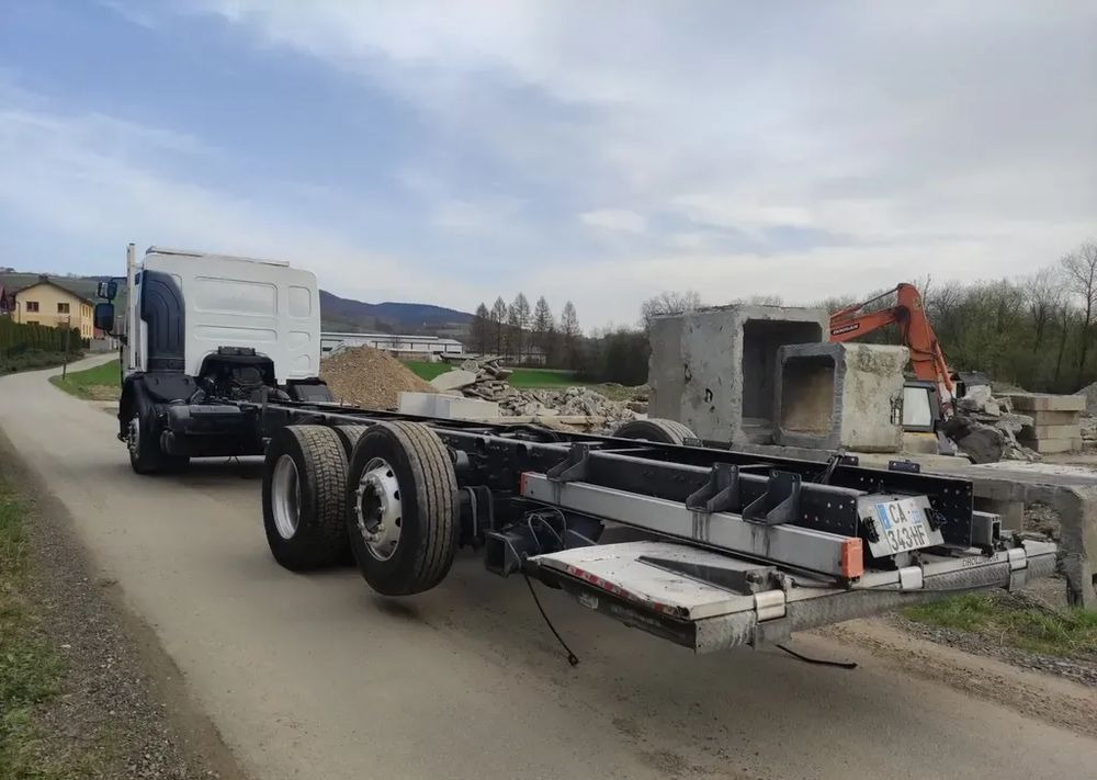 Renault Premium 26.380 Dxi  6x2 rama do zabudowy - Camião chassi: foto 4 Renault Premium 26.380 Dxi  6x2 rama do zabudowy - Camião chassi: foto 4