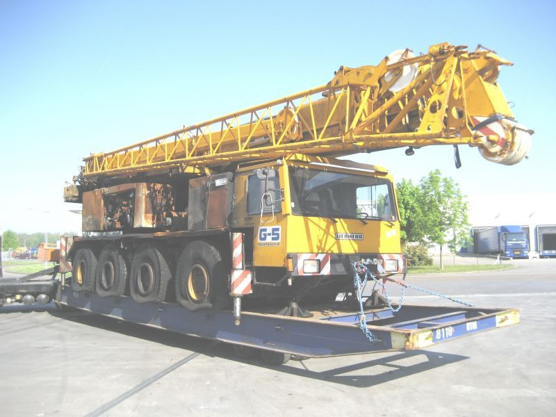 Liebherr LTM 1070 for parts - Grua móvel: foto 1 Liebherr LTM 1070 for parts - Grua móvel: foto 1
