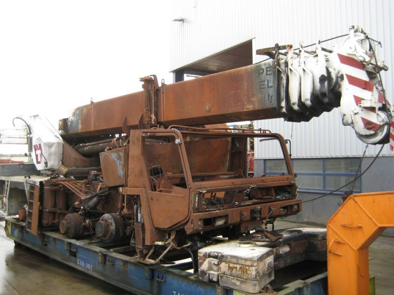 Tadano Faun ATF 50-3 for parts - Grua móvel: foto 1 Tadano Faun ATF 50-3 for parts - Grua móvel: foto 1