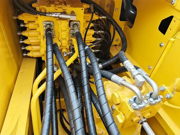 2022 Komatsu PC240 - Escavadora de rastos: foto 4 2022 Komatsu PC240 - Escavadora de rastos: foto 4