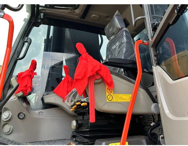 2023 Volvo EC 350 - Escavadora de rastos: foto 3 2023 Volvo EC 350 - Escavadora de rastos: foto 3