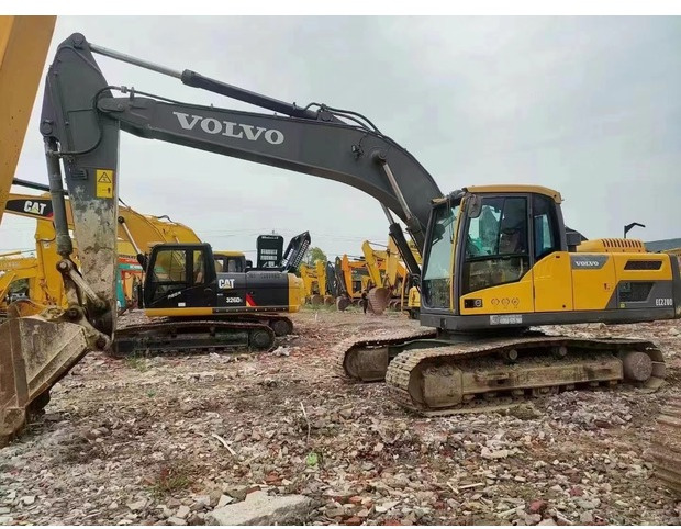 2023 Volvo EC220 - Escavadora de rastos: foto 3 2023 Volvo EC220 - Escavadora de rastos: foto 3