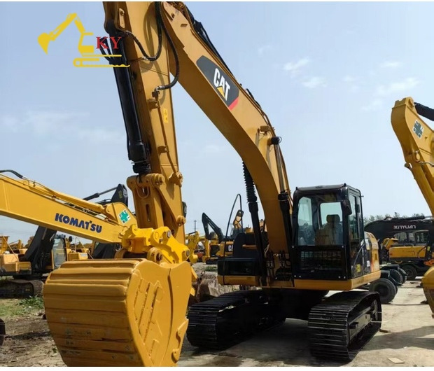 2024 Caterpillar 320D2 - Escavadora de rastos: foto 2 2024 Caterpillar 320D2 - Escavadora de rastos: foto 2