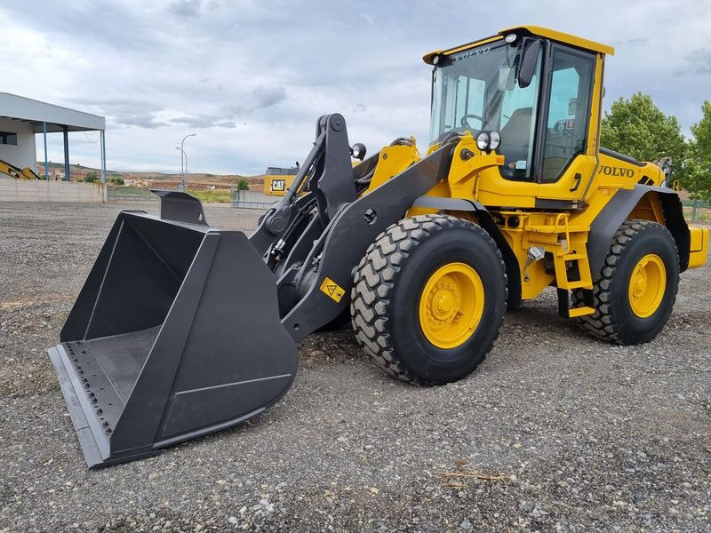 CATERPILLAR L90F - Pá carregadora de rodas: foto 1 CATERPILLAR L90F - Pá carregadora de rodas: foto 1