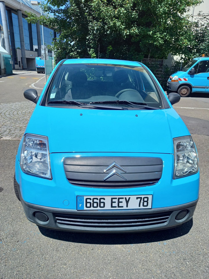 CITROEN C2 - Voiture berline commerciale essence - 3 portes - Sedan: foto 5 CITROEN C2 - Voiture berline commerciale essence - 3 portes - Sedan: foto 5