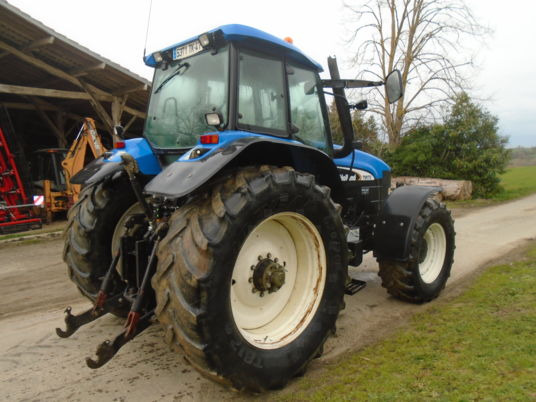 New Holland tm175 - Trator: foto 3 New Holland tm175 - Trator: foto 3