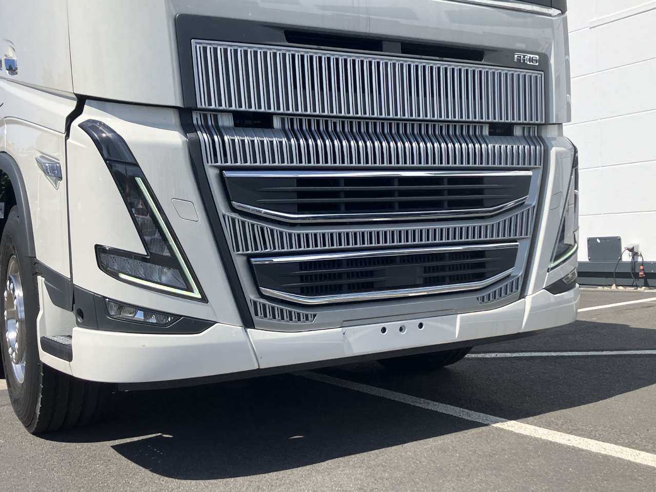 VOLVO FH16 750 8x4 Chassis - Camião chassi: foto 3 VOLVO FH16 750 8x4 Chassis - Camião chassi: foto 3