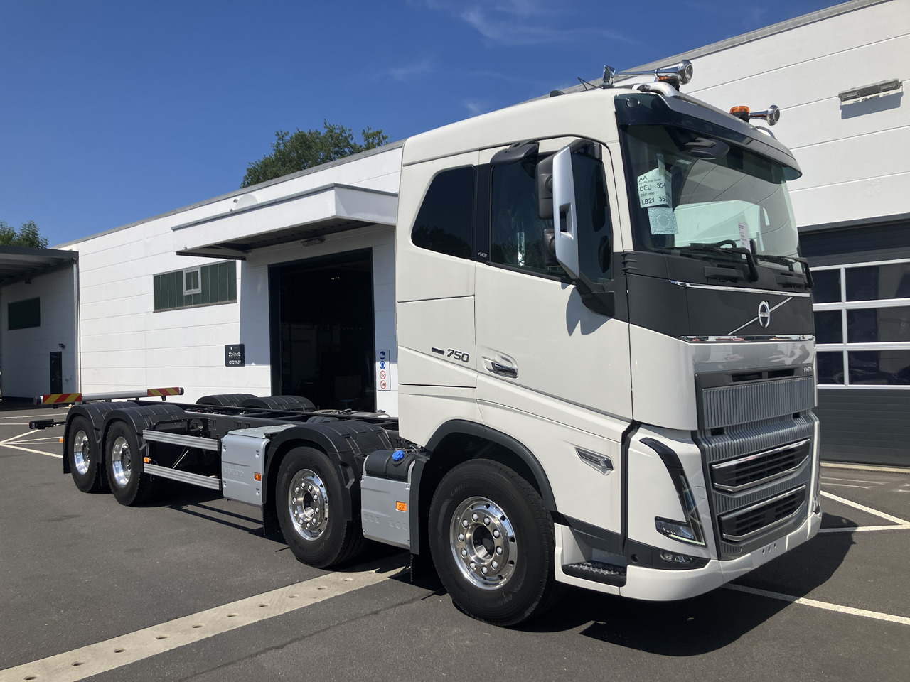 VOLVO FH16 750 8x4 Chassis - Camião chassi: foto 2 VOLVO FH16 750 8x4 Chassis - Camião chassi: foto 2