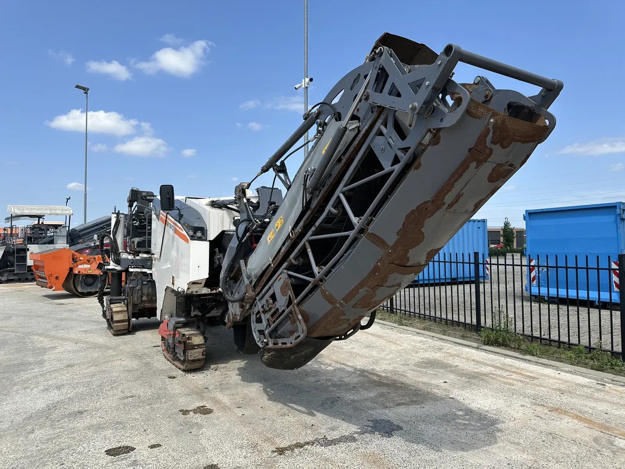 Wirtgen W 100 CFi - Aplainadora (Fresadora): foto 3 Wirtgen W 100 CFi - Aplainadora (Fresadora): foto 3