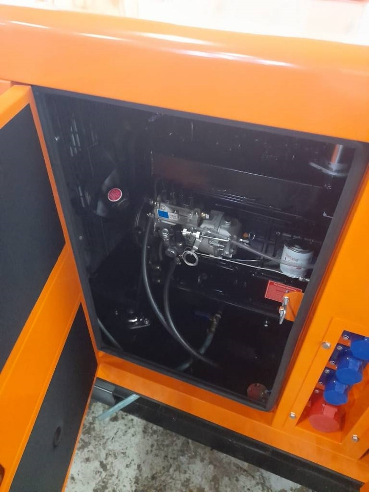 Daewoo Dagfs-25 - Gerador elétrico: foto 4 Daewoo Dagfs-25 - Gerador elétrico: foto 4