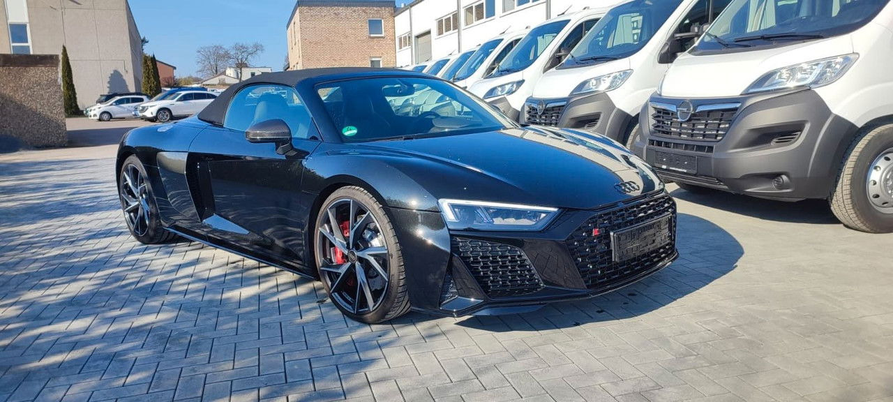 Audi R8 Spyder 5.2 FSI RWD performance - Automóvel: foto 4 Audi R8 Spyder 5.2 FSI RWD performance - Automóvel: foto 4