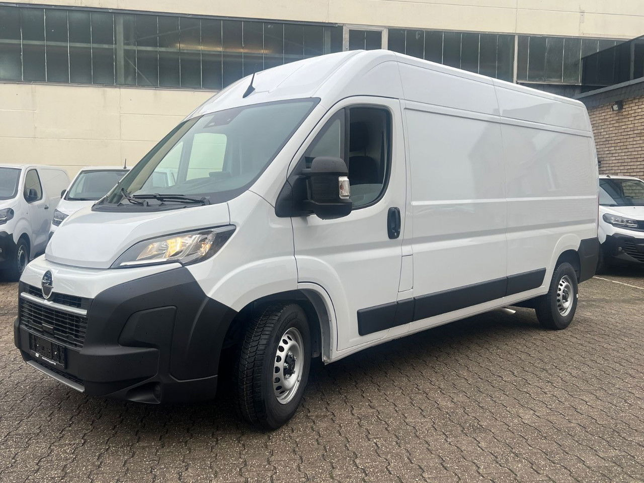 Opel Movano C Kasten L3 H2 3,5t Edition Automatik - Furgão: foto 3 Opel Movano C Kasten L3 H2 3,5t Edition Automatik - Furgão: foto 3
