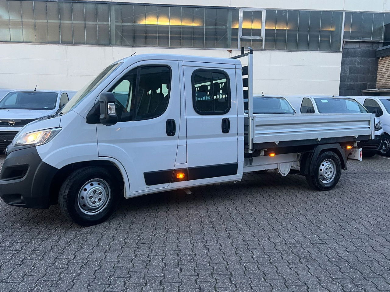 Opel Movano L3 H2 - Dreiseiten-Kipper Vermietung mögl - Carrinha basculante: foto 2 Opel Movano L3 H2 - Dreiseiten-Kipper Vermietung mögl - Carrinha basculante: foto 2