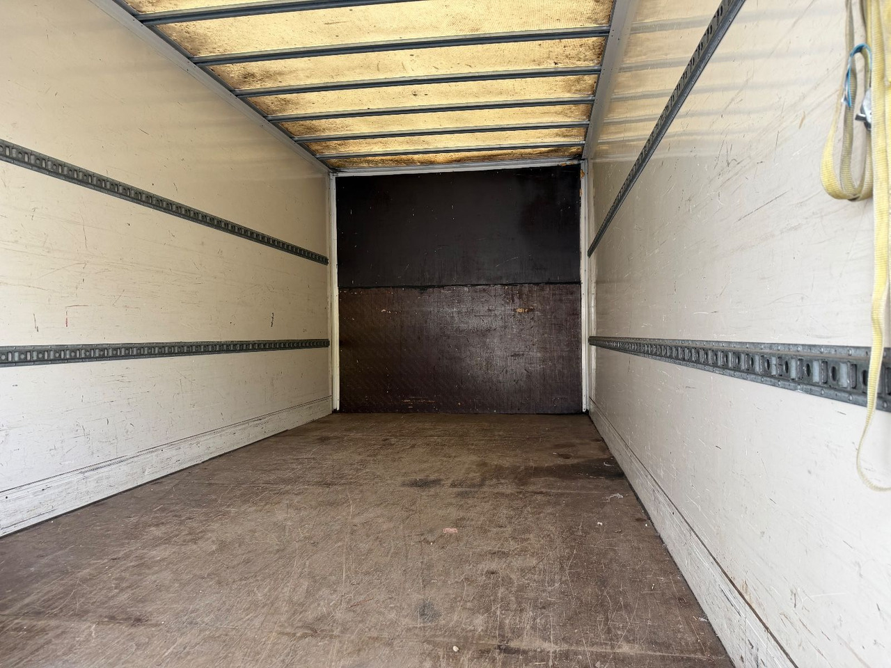 DAF LF 45.140 Koffer/LBW /TÜV - Carrinha de contentor: foto 4 DAF LF 45.140 Koffer/LBW /TÜV - Carrinha de contentor: foto 4