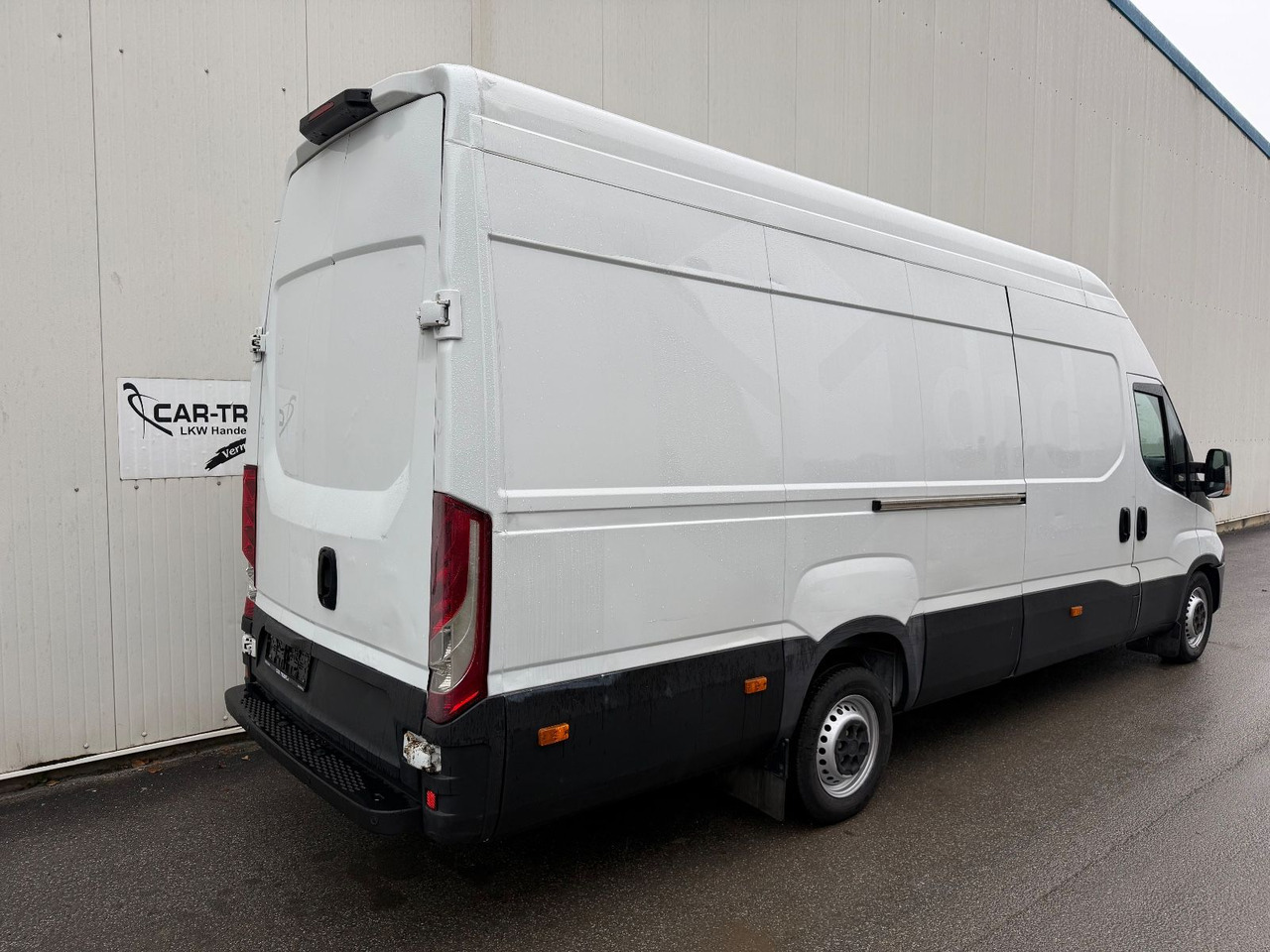 Iveco Daily 35S14 HiMatic L4H3 Maxi Iveco Daily 35S14 HiMatic L4H3 Maxi - Furgão: foto 3 Iveco Daily 35S14 HiMatic L4H3 Maxi Iveco Daily 35S14 HiMatic L4H3 Maxi - Furgão: foto 3