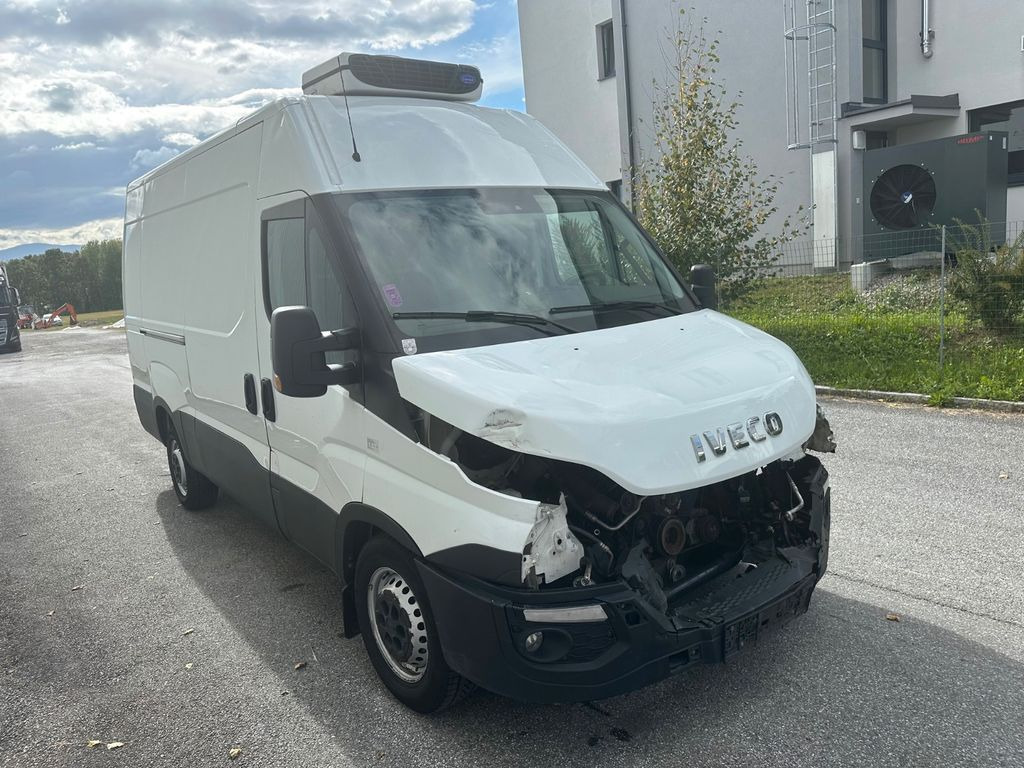 Iveco Daily 35S16 Navi Automat Carrier - Carrinha frigorífica: foto 2 Iveco Daily 35S16 Navi Automat Carrier - Carrinha frigorífica: foto 2