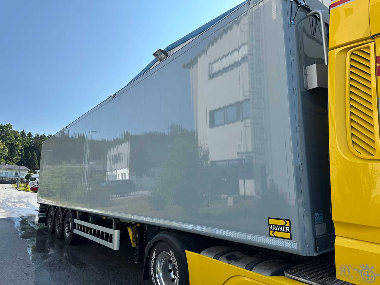 Kraker CF-200ZL Lift 92m³ - Semi-reboque piso móvel: foto 2 Kraker CF-200ZL Lift 92m³ - Semi-reboque piso móvel: foto 2