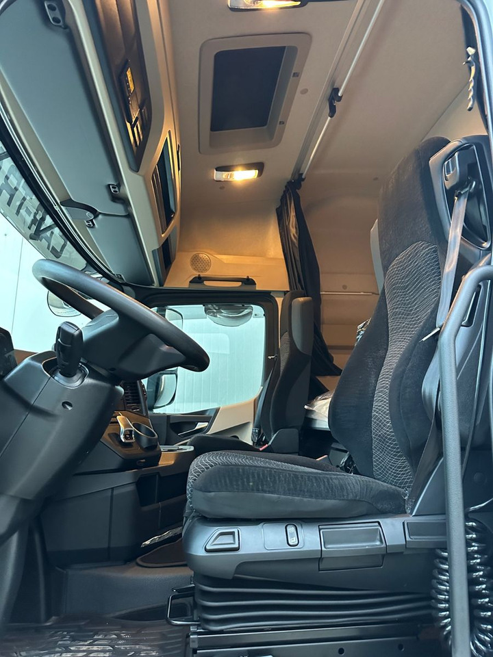 Mercedes-Benz Actros 2545 2T LBW - Camião transportador de contêineres/ Caixa móvel: foto 3 Mercedes-Benz Actros 2545 2T LBW - Camião transportador de contêineres/ Caixa móvel: foto 3