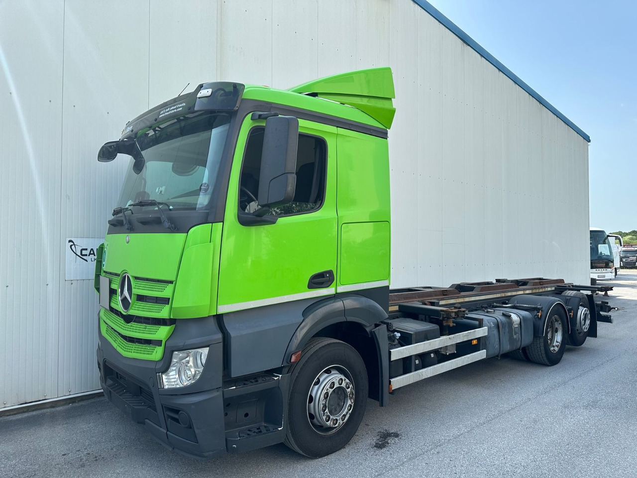 Mercedes-Benz Actros 2748 Wiesel Mafi Telberg - Camião transportador de contêineres/ Caixa móvel, Camião grua: foto 1 Mercedes-Benz Actros 2748 Wiesel Mafi Telberg - Camião transportador de contêineres/ Caixa móvel, Camião grua: foto 1