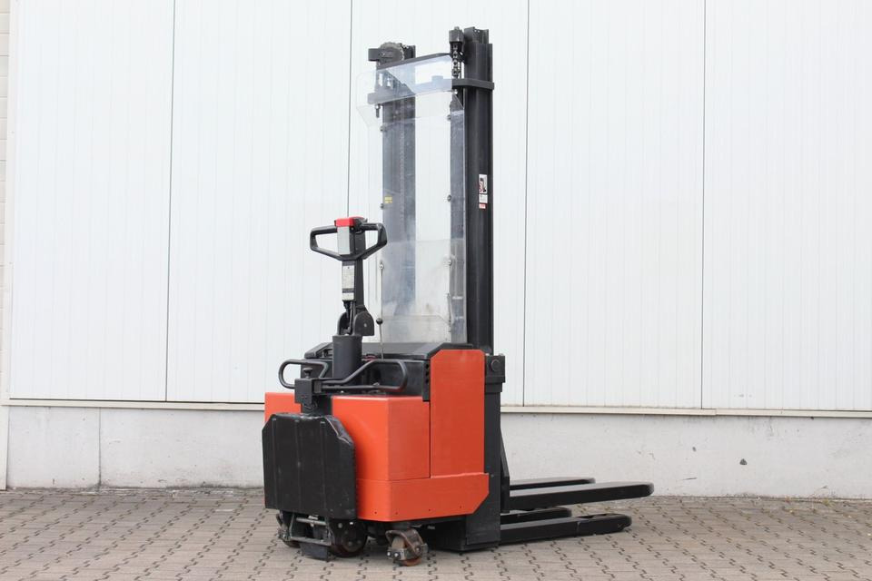 BT LSV1250 - 3400mm - Stacker: foto 3 BT LSV1250 - 3400mm - Stacker: foto 3