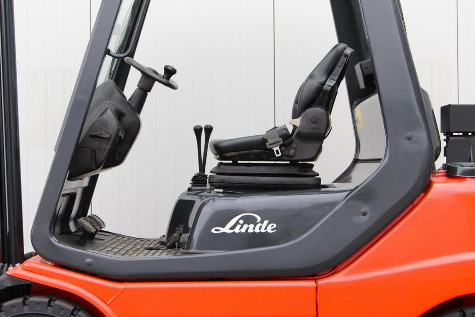 LINDE H20D Diesel TOP Zustand - UVV NEU - Empilhador a diesel: foto 5 LINDE H20D Diesel TOP Zustand - UVV NEU - Empilhador a diesel: foto 5