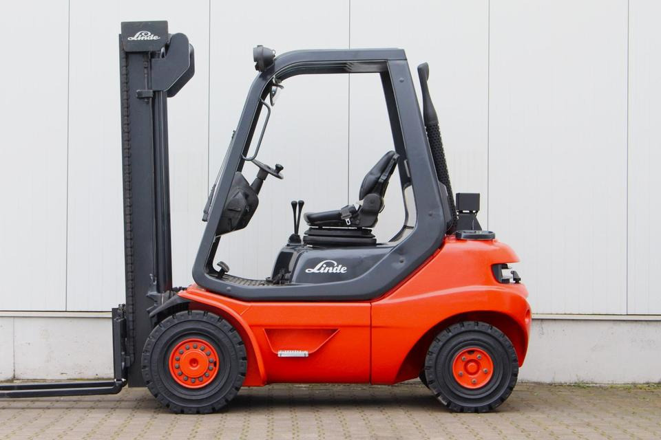 LINDE H20D Diesel TOP Zustand - UVV NEU - Empilhador a diesel: foto 2 LINDE H20D Diesel TOP Zustand - UVV NEU - Empilhador a diesel: foto 2