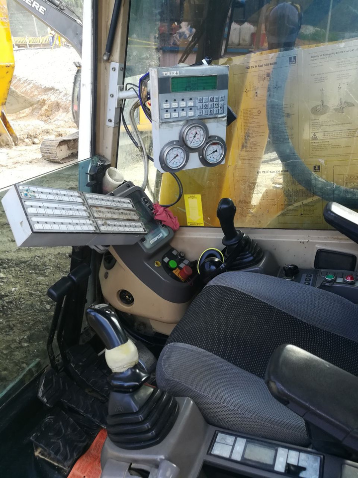 BAUER BG 22H - Máquina de perfuração: foto 5 BAUER BG 22H - Máquina de perfuração: foto 5