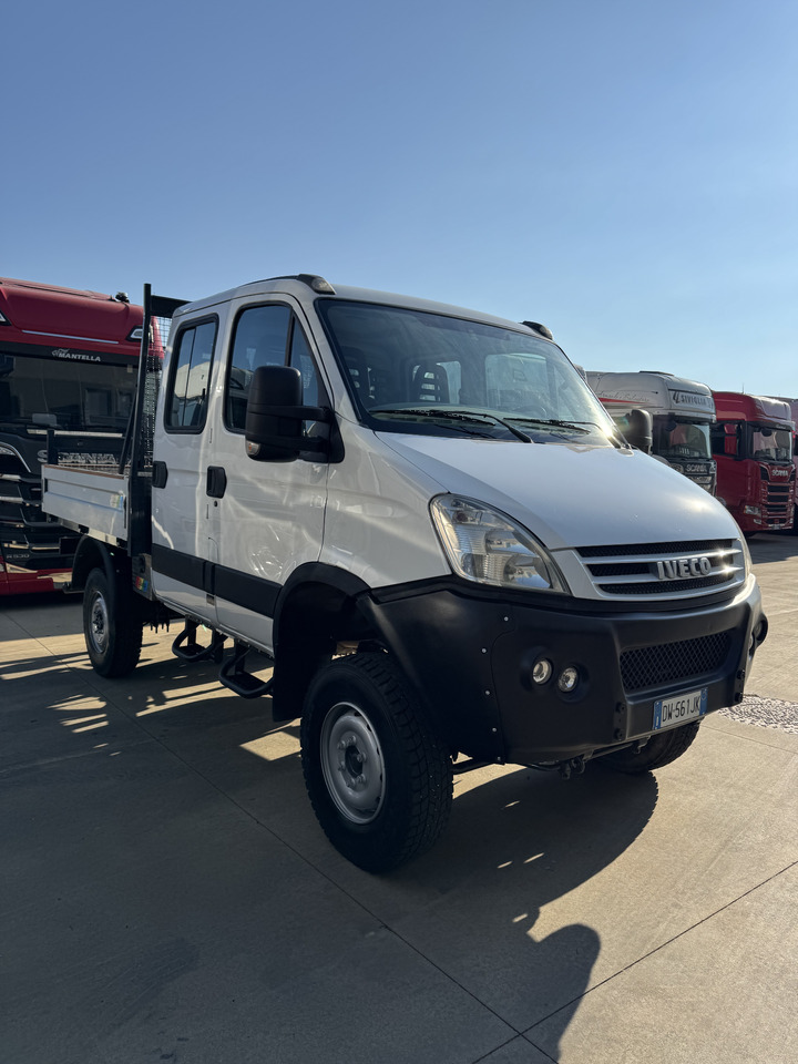 IVECO Daily 4X4 - Carrinha de caixa aberta: foto 3 IVECO Daily 4X4 - Carrinha de caixa aberta: foto 3