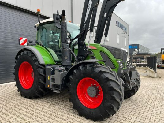 Fendt 720 S4 PROFI PLUS - Trator: foto 2 Fendt 720 S4 PROFI PLUS - Trator: foto 2