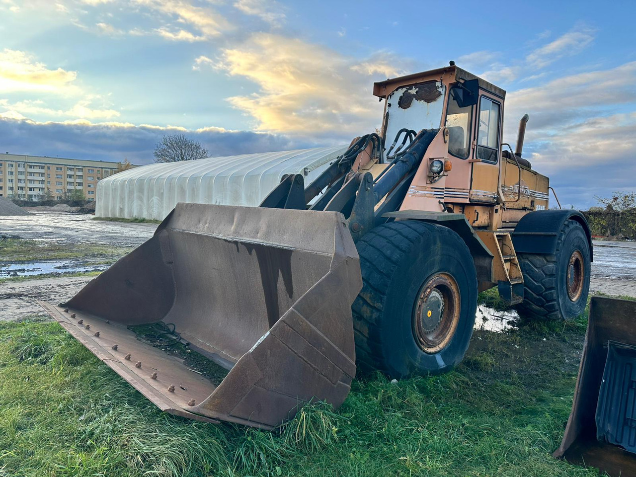 Ljungby 2240 - Pá carregadora de rodas: foto 4 Ljungby 2240 - Pá carregadora de rodas: foto 4