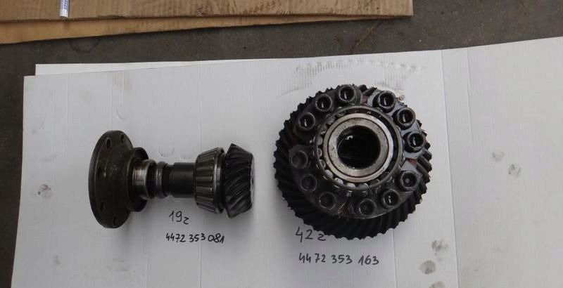 JOHN DEERE DYFER zf 4472353081 4472353163 atak tal - Diferencial para Máquina agrícola: foto 1 JOHN DEERE DYFER zf 4472353081 4472353163 atak tal - Diferencial para Máquina agrícola: foto 1