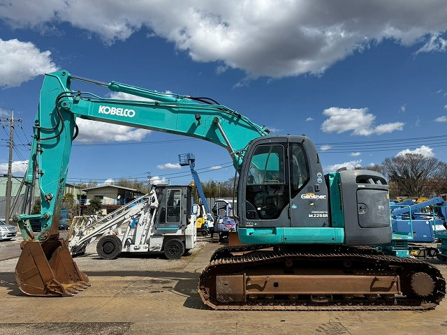KOBELCO SK225SR - Escavadora de rastos: foto 2 KOBELCO SK225SR - Escavadora de rastos: foto 2