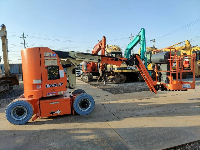 JLG E300AJP - Máquina de outro: foto 4 JLG E300AJP - Máquina de outro: foto 4