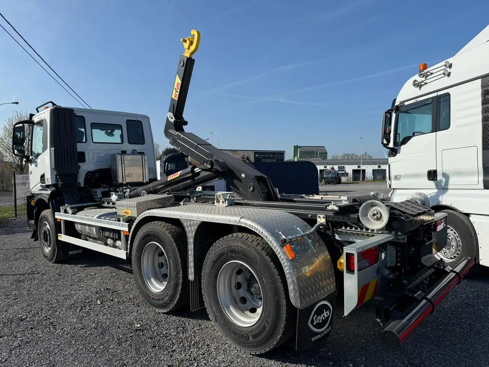 Iveco AD300T48 HYVALIFT 20 TONS*pare-choc hydraulique - Camião polibenne: foto 3 Iveco AD300T48 HYVALIFT 20 TONS*pare-choc hydraulique - Camião polibenne: foto 3