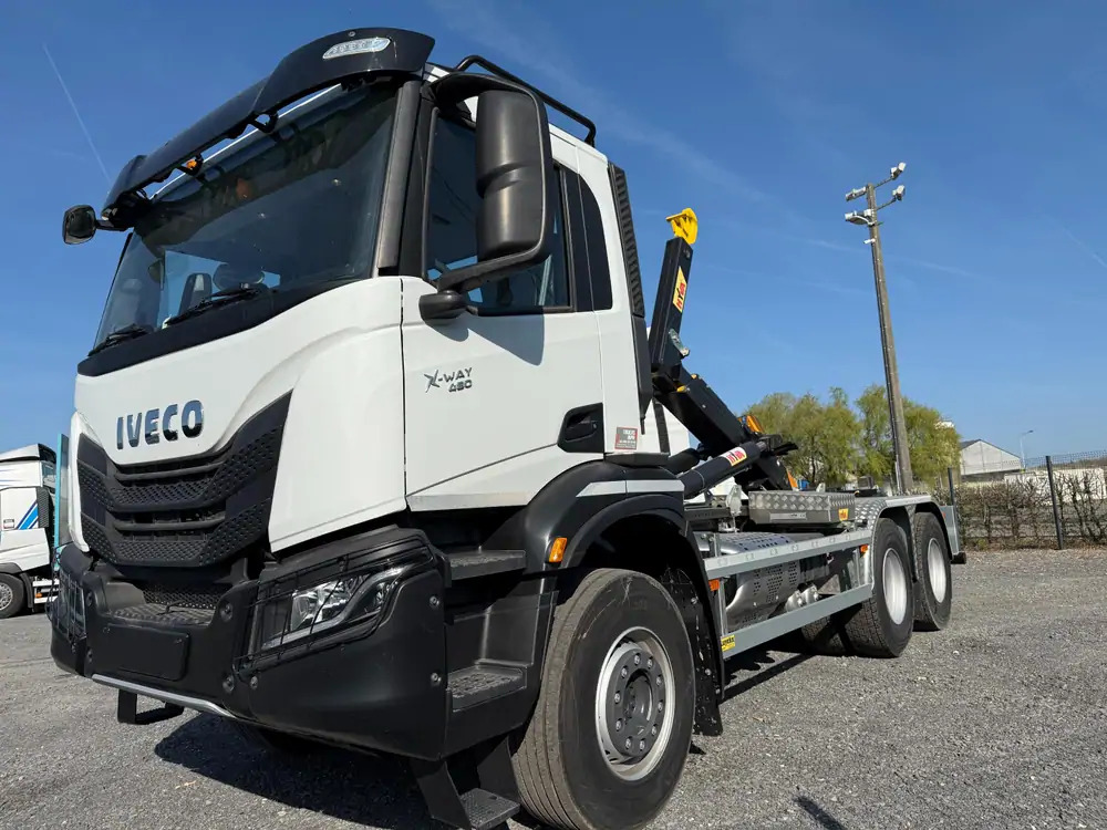 Iveco AD300T48 HYVALIFT 20 TONS*pare-choc hydraulique - Camião polibenne: foto 1 Iveco AD300T48 HYVALIFT 20 TONS*pare-choc hydraulique - Camião polibenne: foto 1