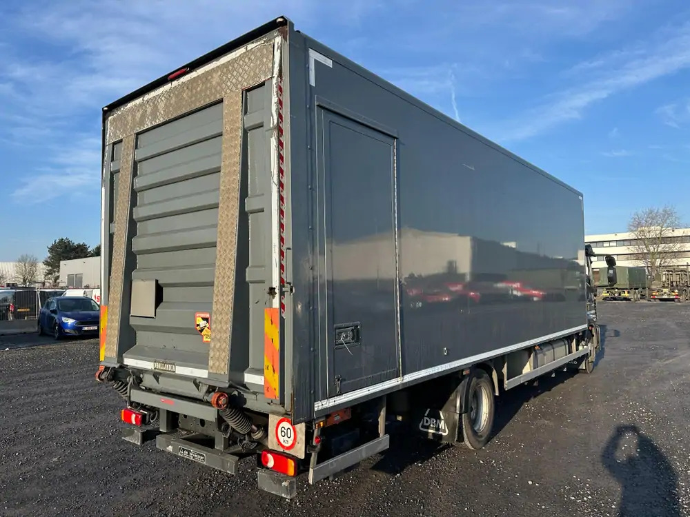 Iveco ML120E280 *Hayon 2000 kg*280 CV*caisse 7m8 - Camião furgão: foto 5 Iveco ML120E280 *Hayon 2000 kg*280 CV*caisse 7m8 - Camião furgão: foto 5