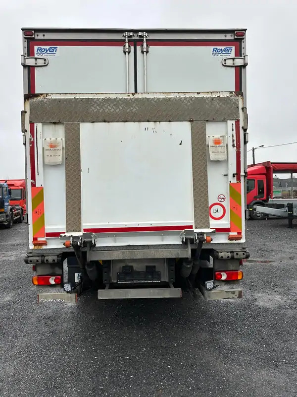 Iveco ML190E28 - Camião frigorífico: foto 5 Iveco ML190E28 - Camião frigorífico: foto 5