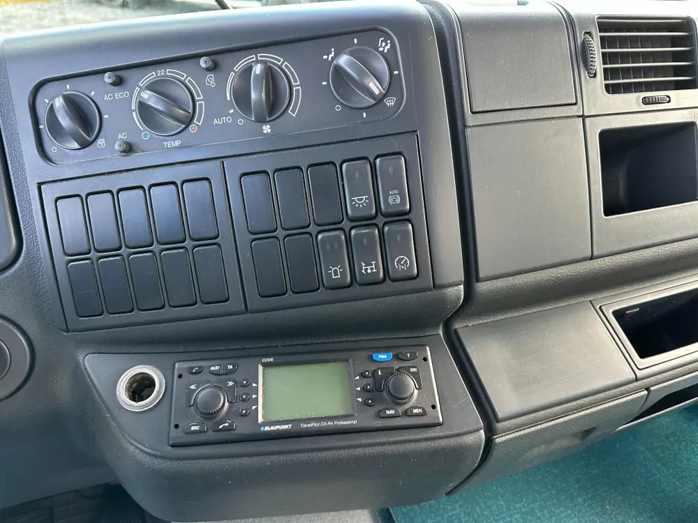 Camião grua, Camião de caixa aberta/ Plataforma MAN TGM 18.280 *202000 km*Grue EFFER type 120 3 S*PREMIER PROPRIO: foto 20 Camião grua, Camião de caixa aberta/ Plataforma MAN TGM 18.280 *202000 km*Grue EFFER type 120 3 S*PREMIER PROPRIO: foto 20