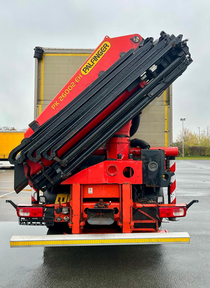 DAF DAF XF 460 FAN + PALFINGER + 16mtr + Lenkachse + EURO 6 - Camião de lona, Camião grua: foto 4 DAF DAF XF 460 FAN + PALFINGER + 16mtr + Lenkachse + EURO 6 - Camião de lona, Camião grua: foto 4