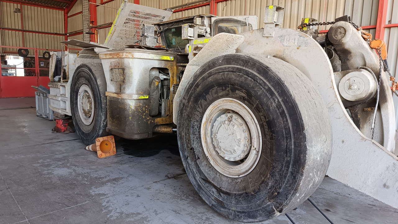 CATERPILLAR R1600H - Máquina de mineração: foto 1 CATERPILLAR R1600H - Máquina de mineração: foto 1