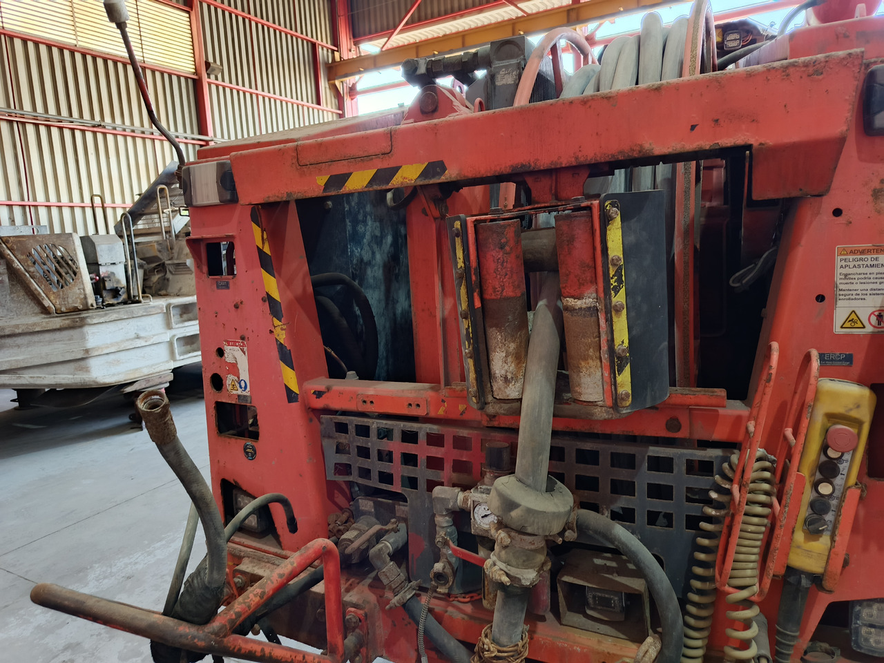 SANDVIK DD321-40C - Máquina de mineração: foto 5 SANDVIK DD321-40C - Máquina de mineração: foto 5