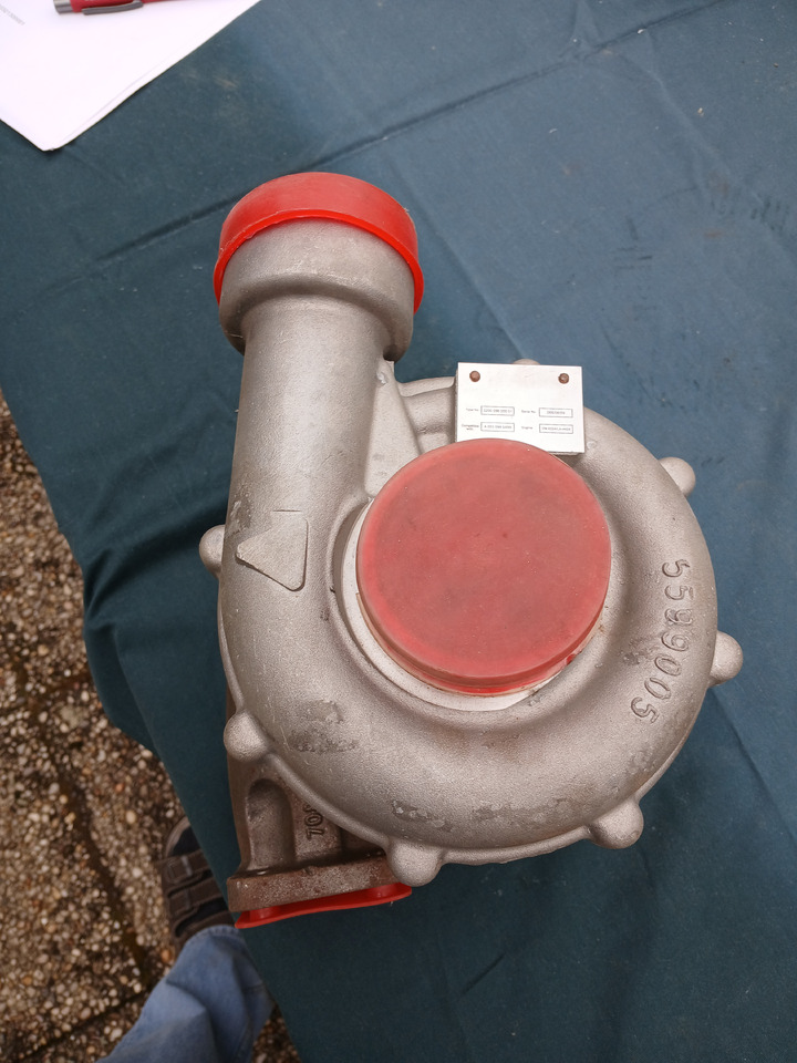 Turbocharger for Mercedes OM 422 - Motor: foto 3 Turbocharger for Mercedes OM 422 - Motor: foto 3