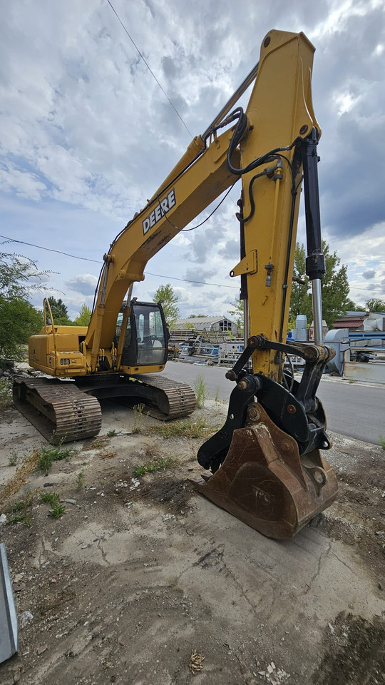 John Deere 200C LC - Escavadora de rastos: foto 2 John Deere 200C LC - Escavadora de rastos: foto 2